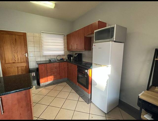 1 BEDROOM PROPERTY TO RENT IN BULT WEST